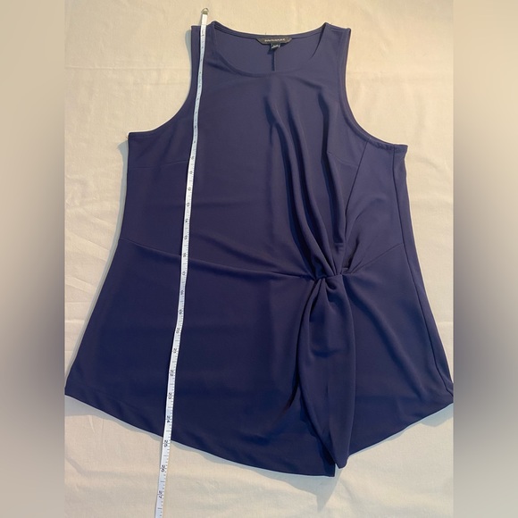 Banana Republic sleeveless top.  EUC - Picture 8 of 9